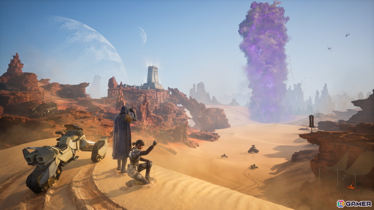 Dune Awakeningの砂漠エリアで紫色の巨大な噴煙を眺めるプレイヤーキャラクターたちのゲーム画面