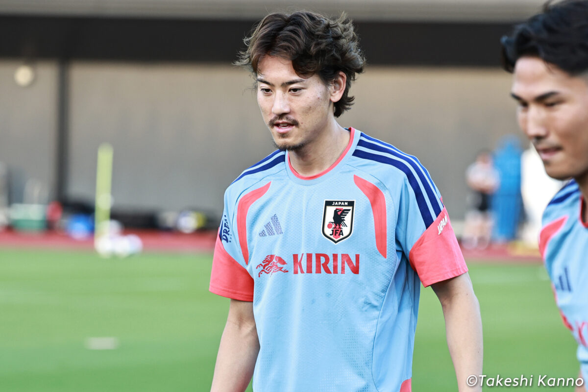 日本代表候補合宿でトレーニングに臨む瀬古歩夢