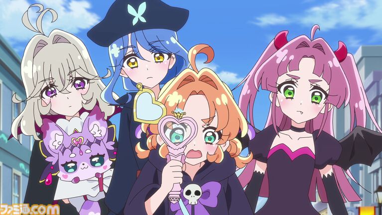 おジャ魔女どれみの衣装でハロウィン仮装をした名探偵プリキュアの4人が並ぶ場面カット